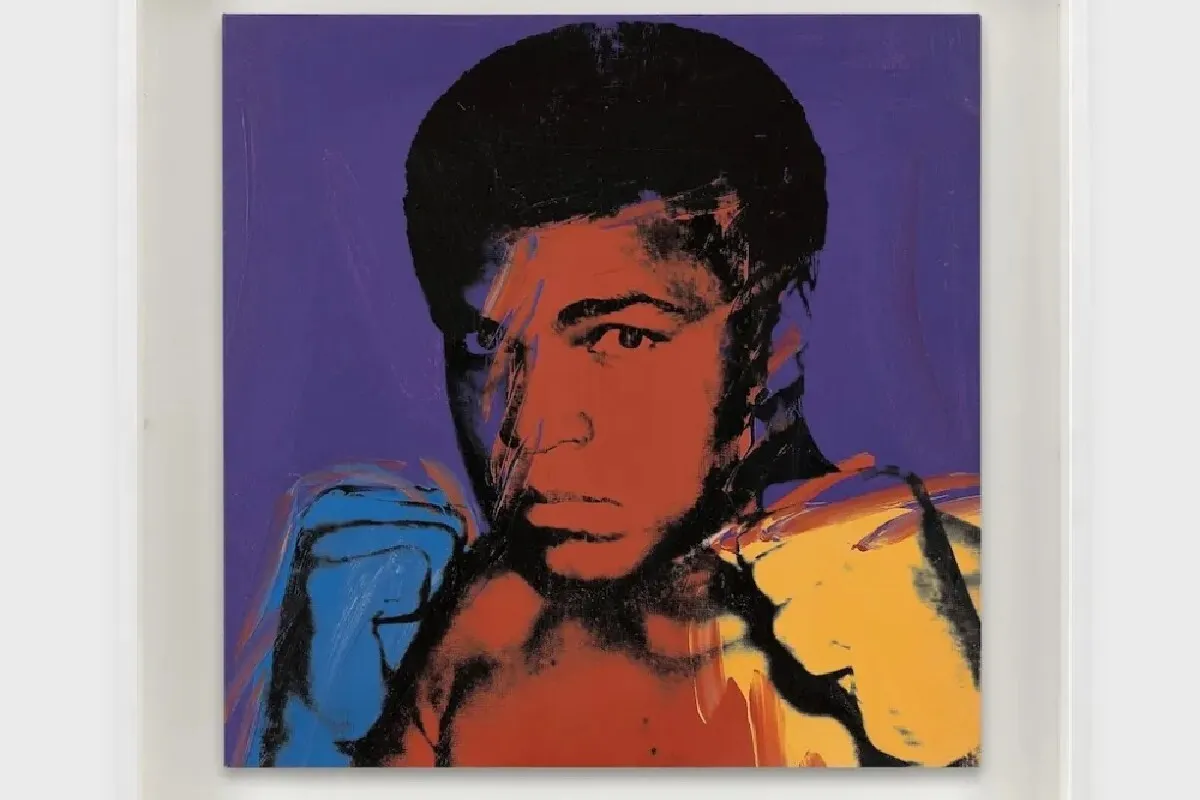 Un portret al lui Mohamed Ali, pictat de Andy Warhol, a fost vândut pentru 18 milioane de dolari