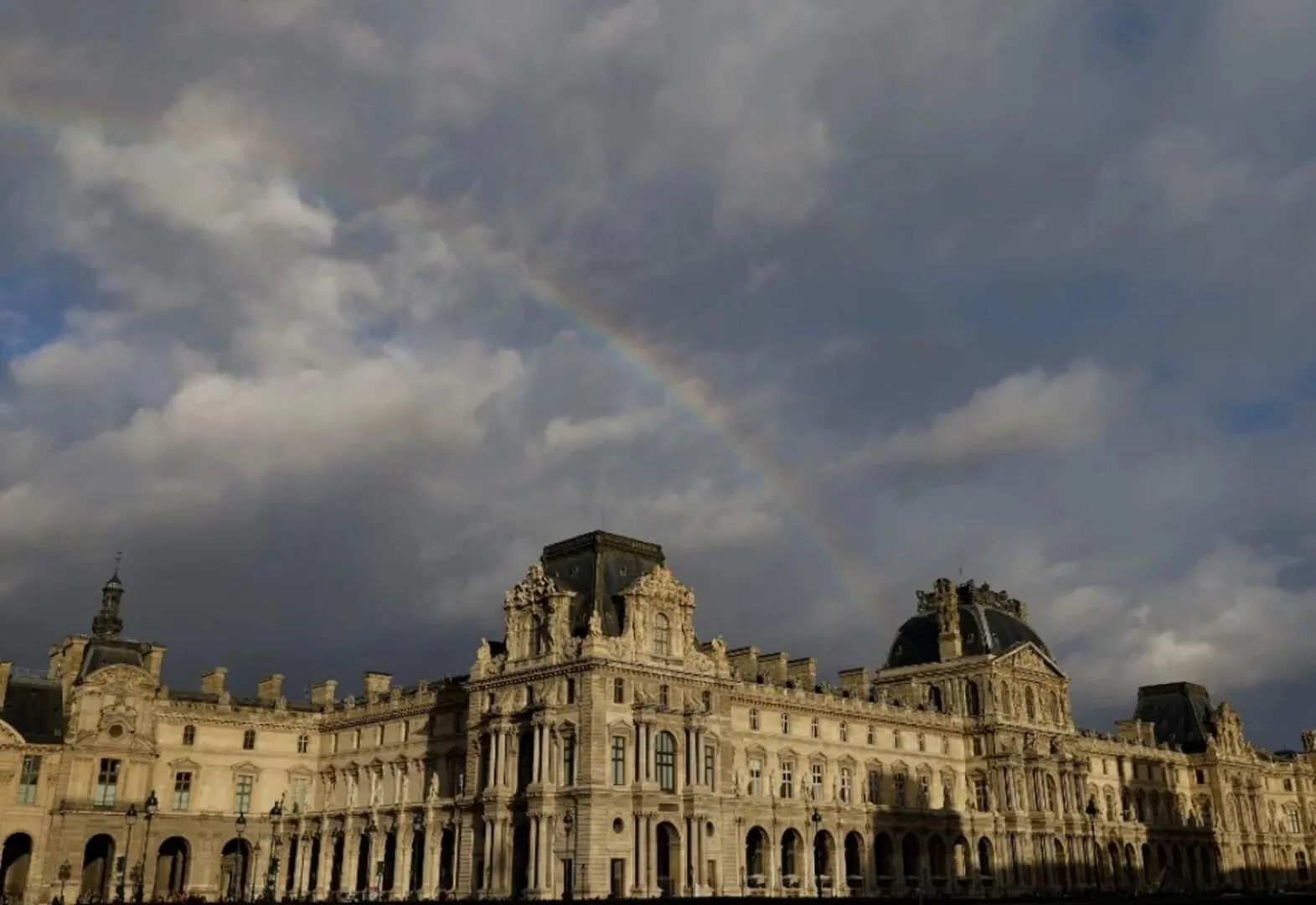 Angajații un celebru muzeu din Paris amenință cu grevă pe termen nelimitat. Motivul - condiții de muncă degradate și lipsa resurselor