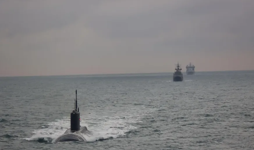 Incident major de securitate: Un submarin rusesc a pătruns în Canalul Mânecii. Englezii l-au vânat trei zile