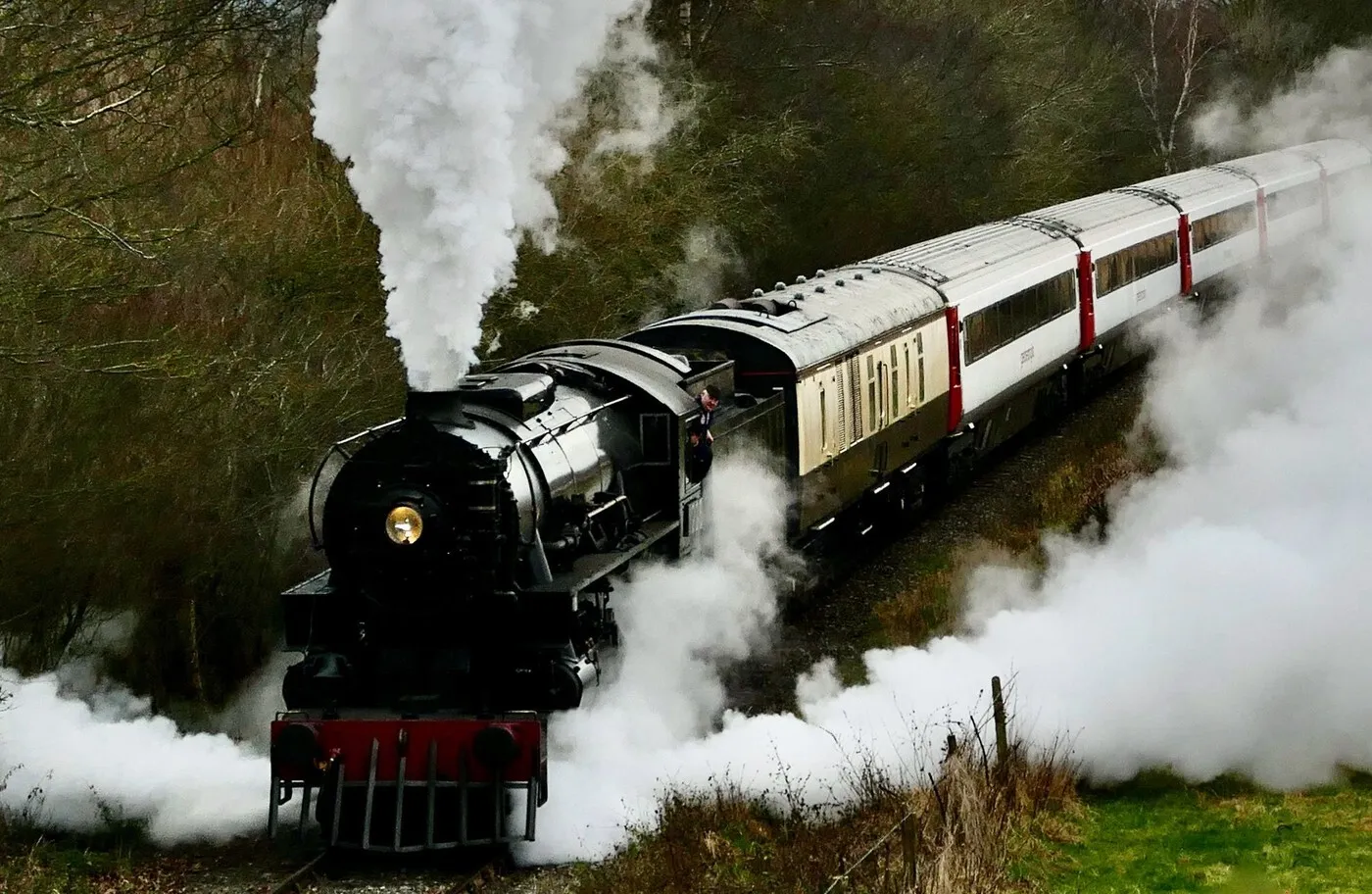 Situație ciudată în țara cu cel mai complex sistem feroviar: Trenurile au ajuns să polueze mai mult decât centralele pe cărbune