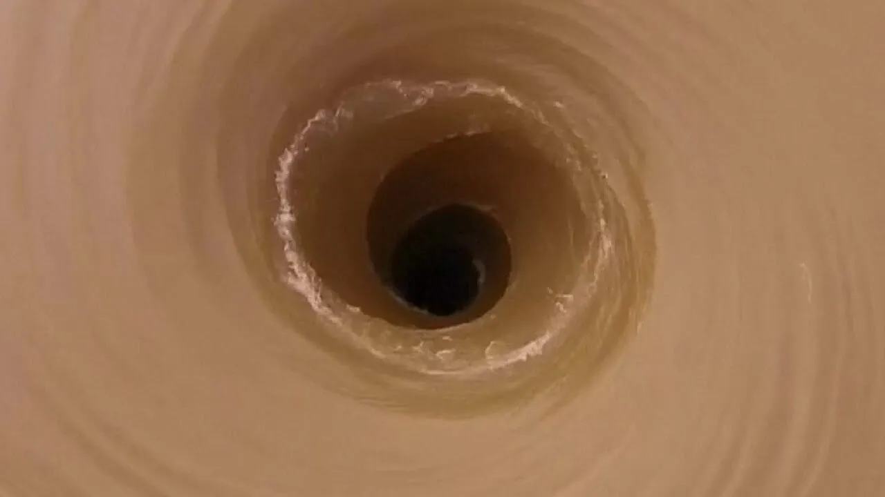Groapa în care ar dispărea zilnic 30.000 de tone de apă: unde se află și ce spun cercetările despre acest fenomen misterios