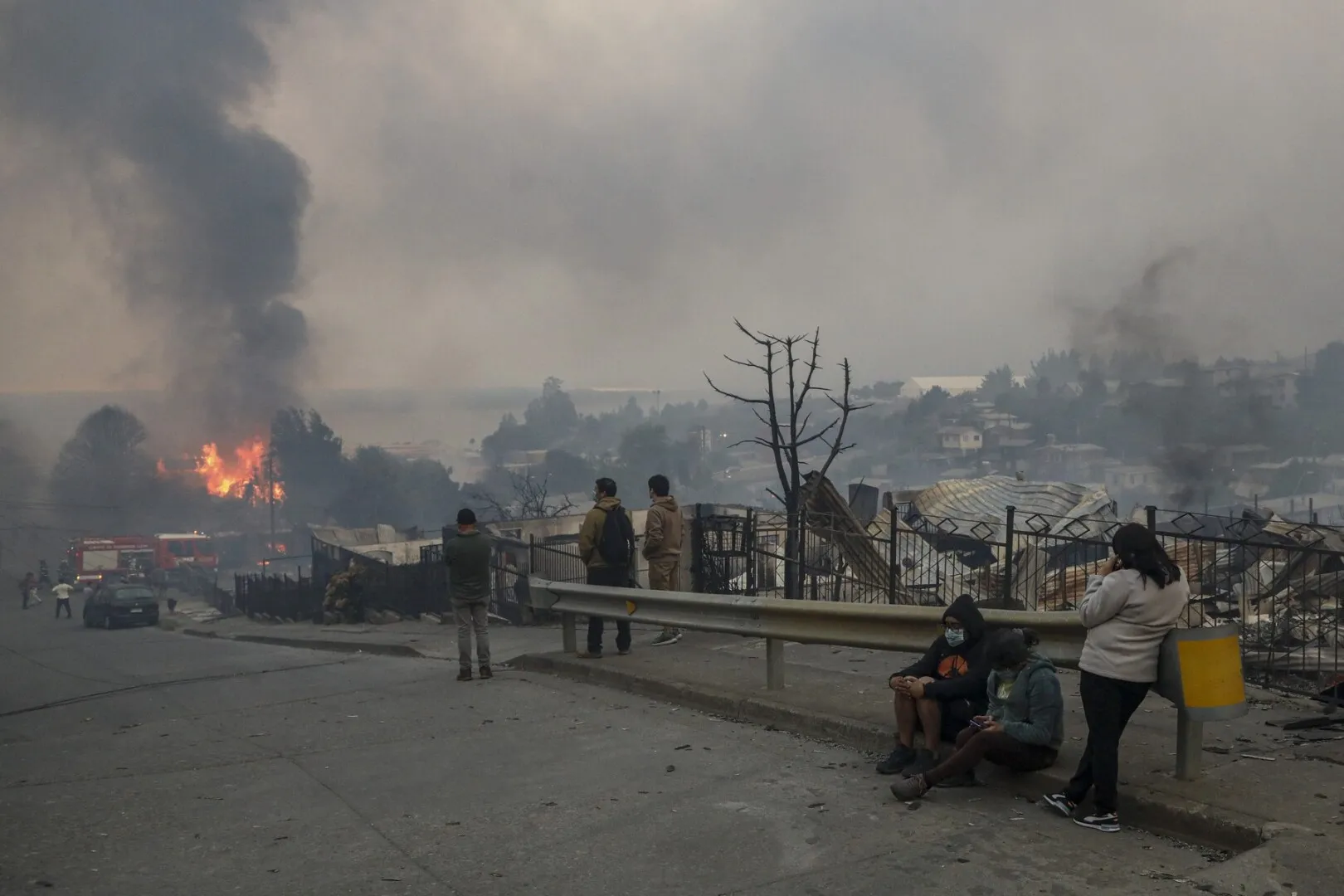 Chile declară „stare de catastrofă” în contextul în care incendiile de vegetație amenință orașele