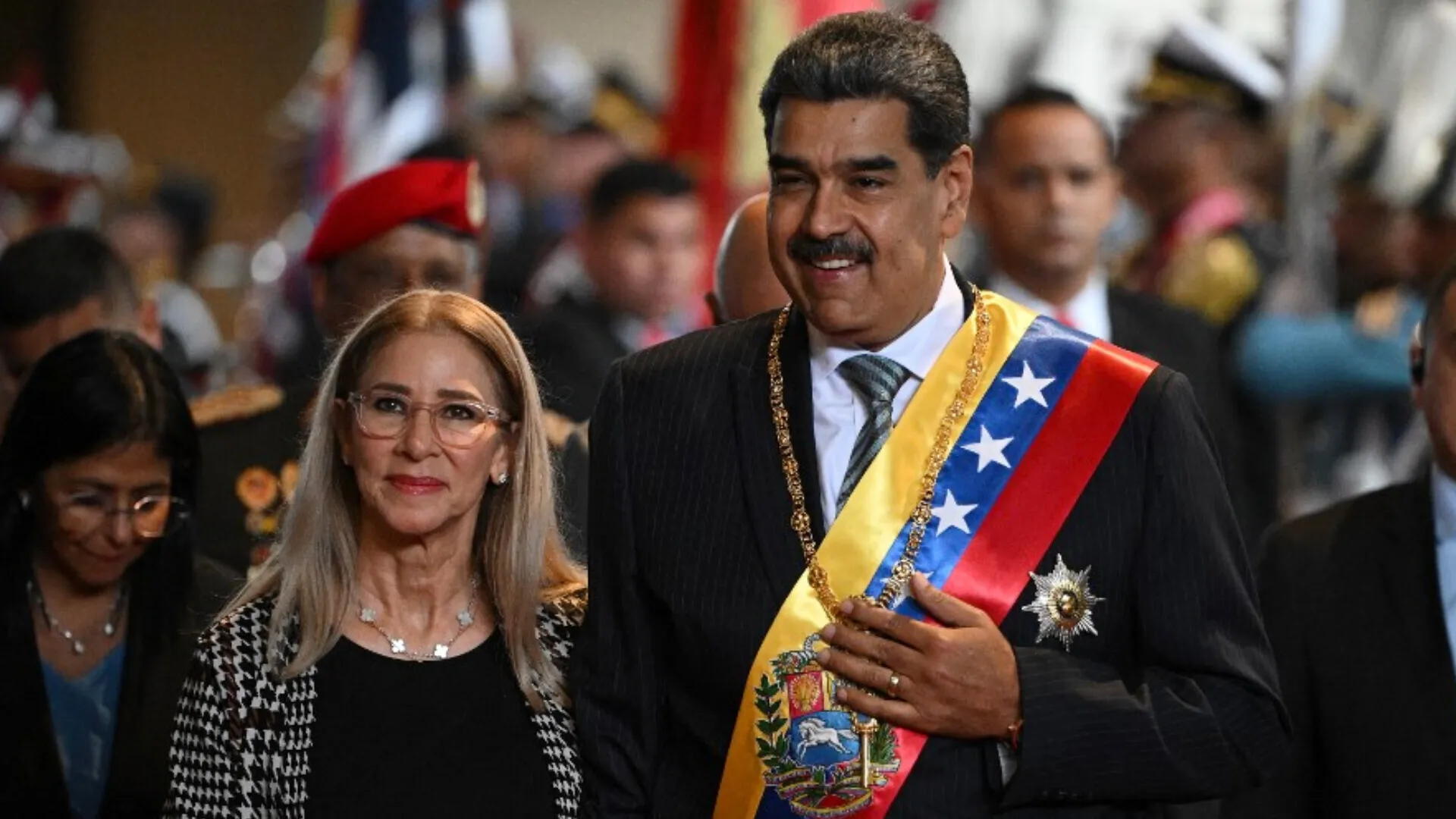 SURSE - Nicolas Maduro și soția sa au fost scoși cu forța din dormitorul conjugal