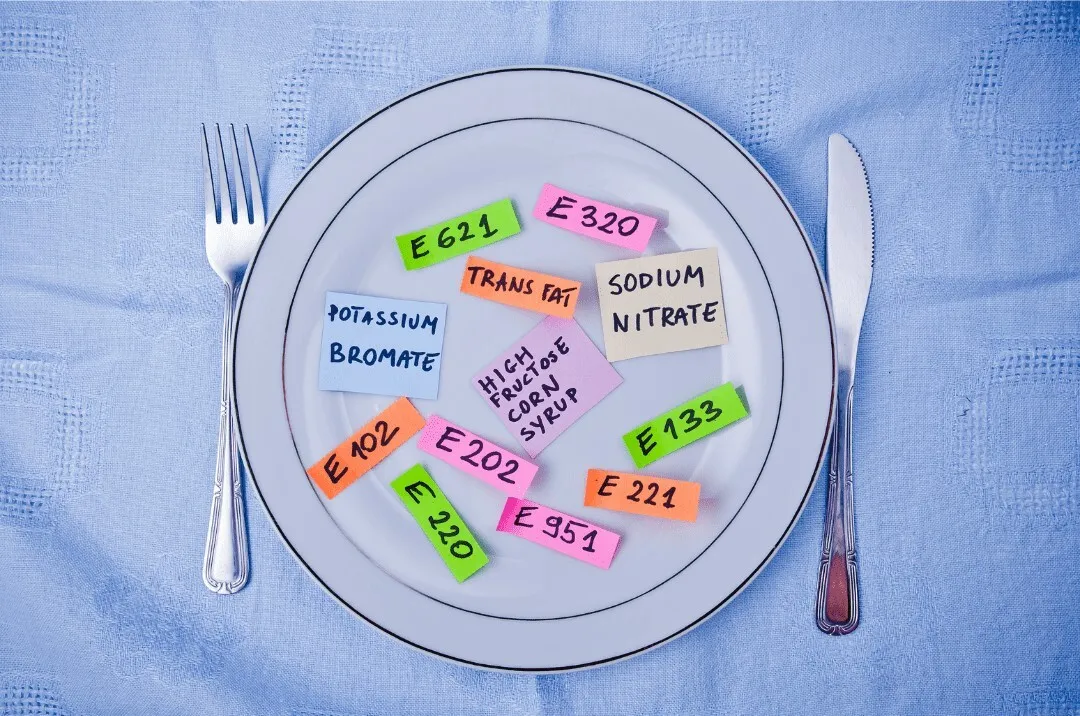 Anumiți conservanți alimentari, asociați cu risc crescut de cancer și diabet