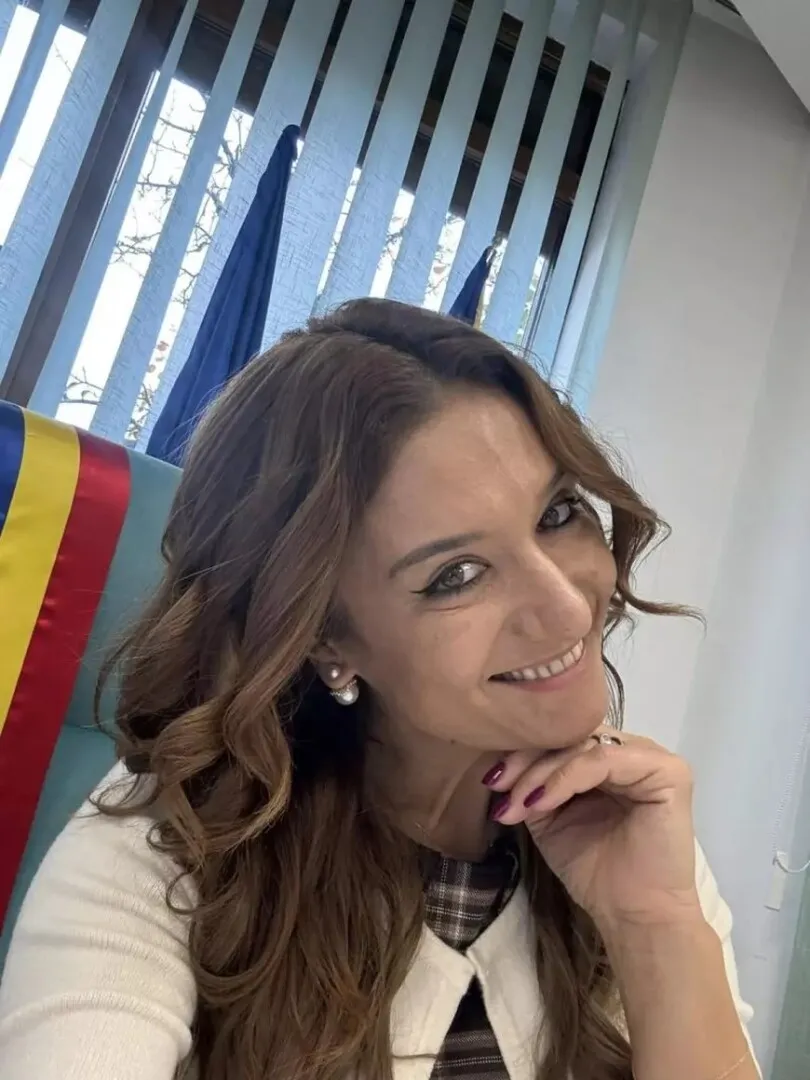 Vacanțe, combustibil și zboruri externe: Curtea de Conturi găsește cheltuieli nejustificate la o primărie din Prahova. Ce scuze a găsit primărița