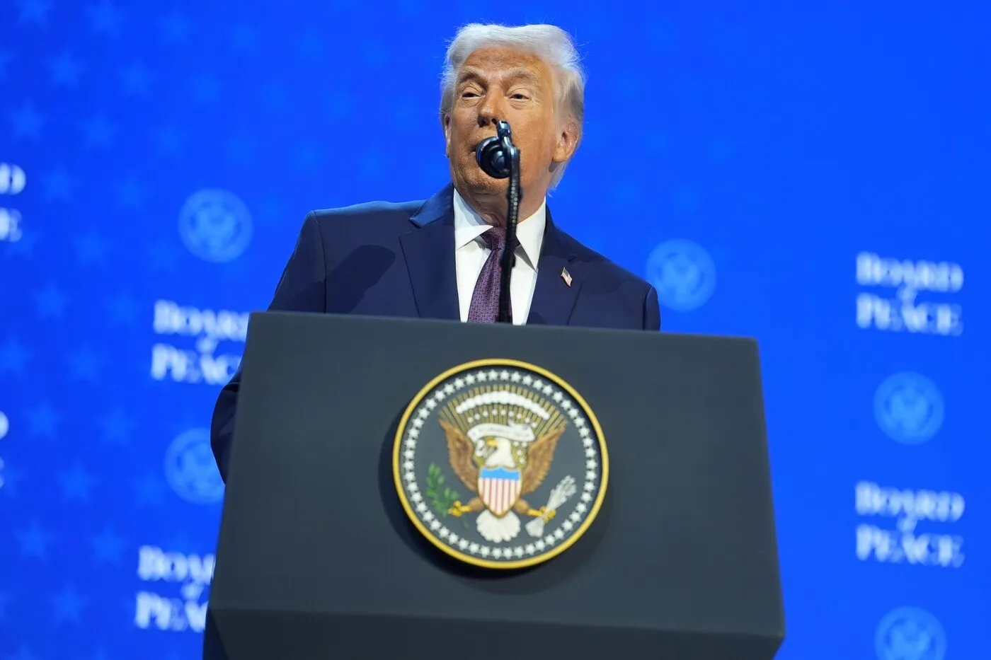 VIDEO Donald Trump face acum anunțul momentului de la Davos și reconfigurează relațiile internaționale: ce planuri are pe viitor