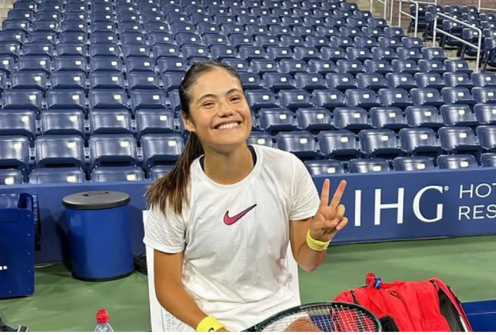 Emma Răducanu a pierdut în faţa lui Sakkari la United Cup. Britanica a revenit pe teren după o pauză de peste două luni