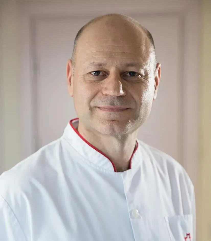 Excelență în uniformă și halat alb: Colonelul (r) dr. George Marinescu, lider în medicină nucleară și imagistică, avansat general de brigadă (r)