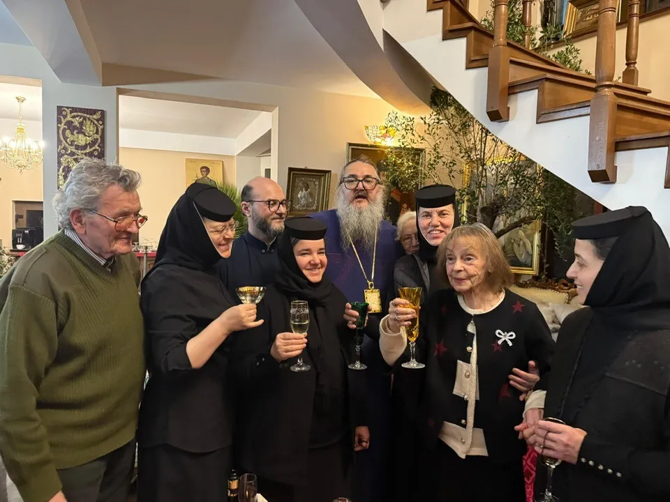 PS Ambrozie a colindat-o pe Marina Voica, în a doua zi a Anului Nou