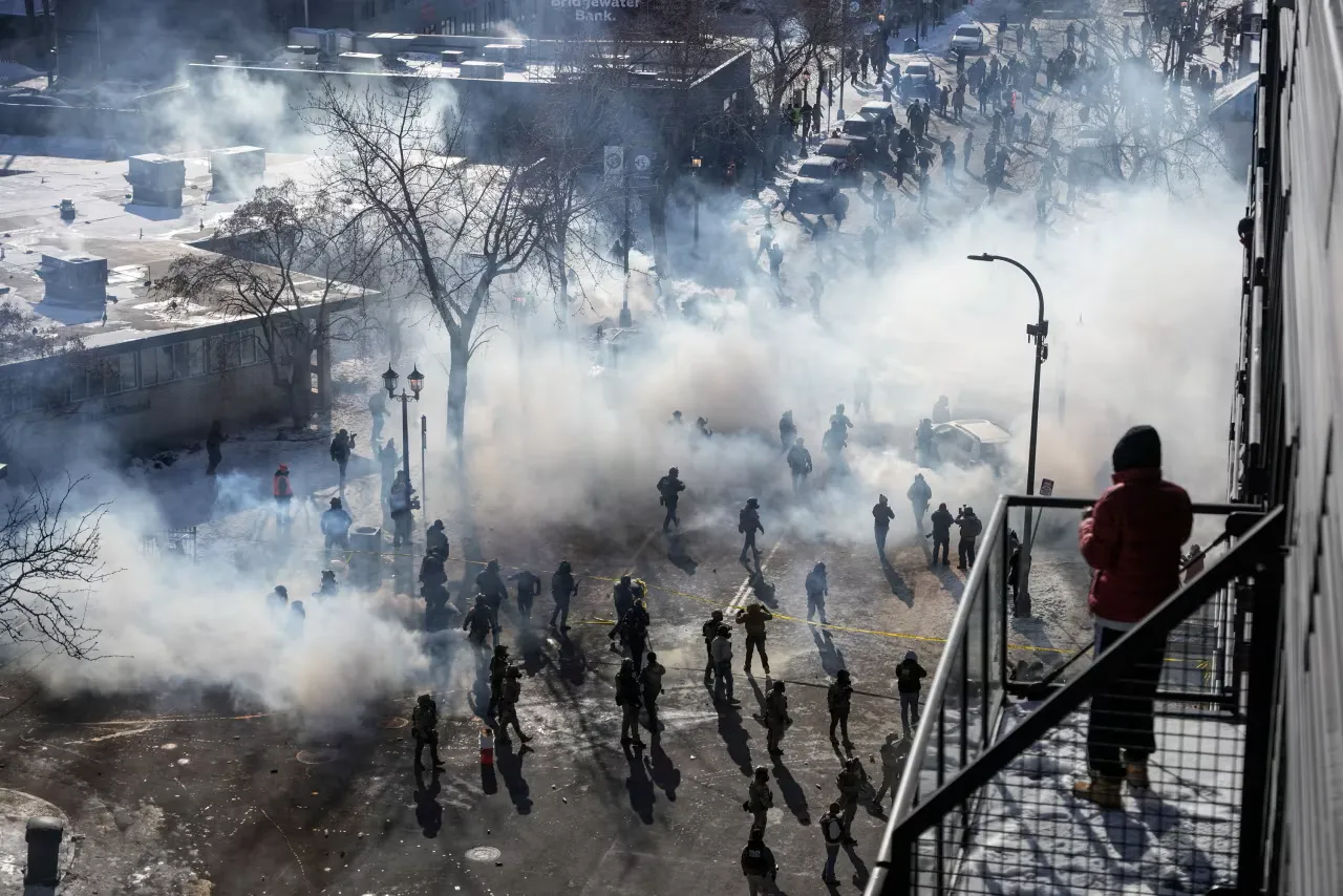 VIDEO - Agenții ICE au ucis încă o persoană în Minneapolis: Orașul e cuprins de o revoltă