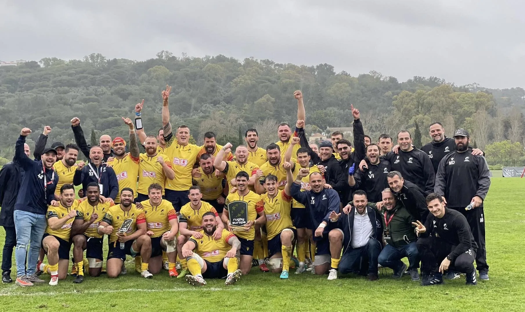 'Stejarii' s-au reunit vineri, la Paris, pentru pregătirea Campionatului European