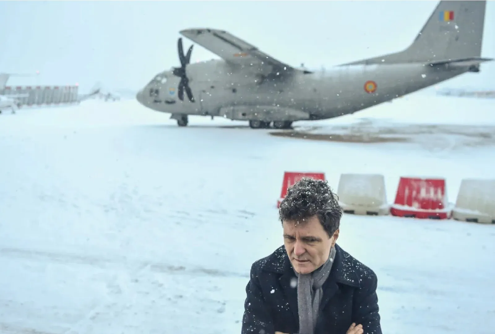 Ion Cristoiu nu înțelege cum a fost 'uitat' în aeroport Nicușor Dan : 'Ceva a fost în neregulă. Unde Dumnezeu e protocolul?'