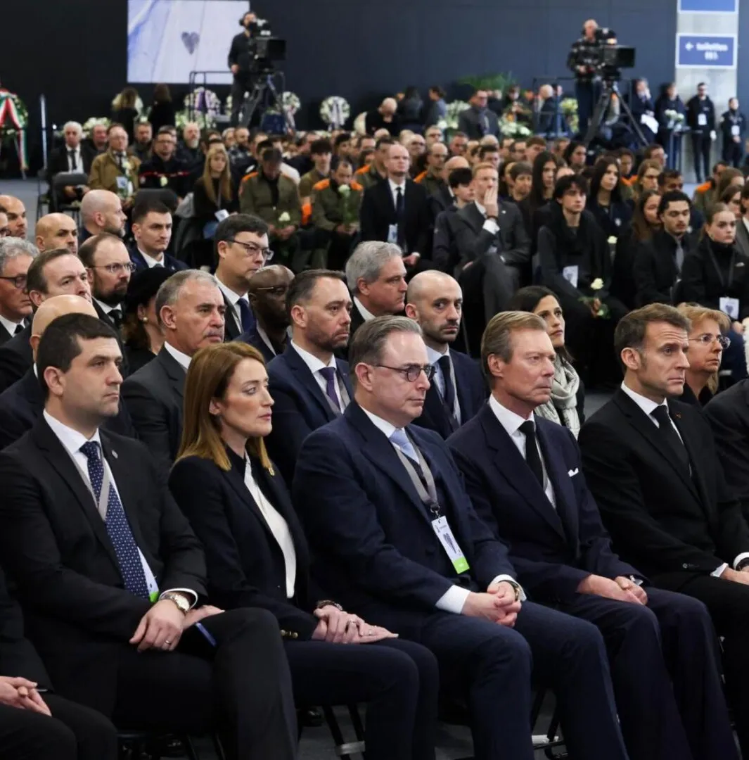 Ministrul Radu Miruță, alături de Raed Arafat, la comemorarea victimelor tragediei din Crans-Montana