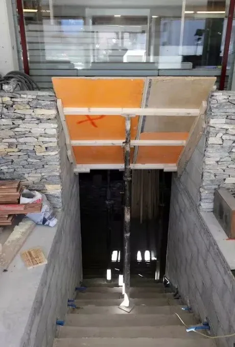 Treptele, devenite capcană: 34 dintre victimele incendiului din Crans-Montana au fost găsite pe scările îngustate ale barului