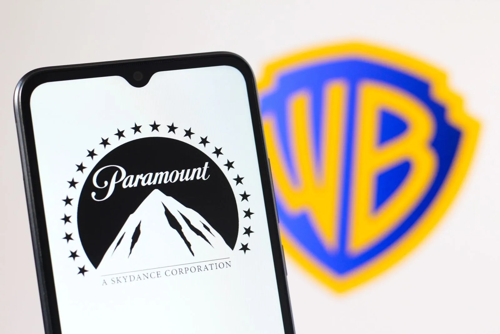 Lovitură în industria streamingului: Warner Bros spune "nu" ofertei Paramount