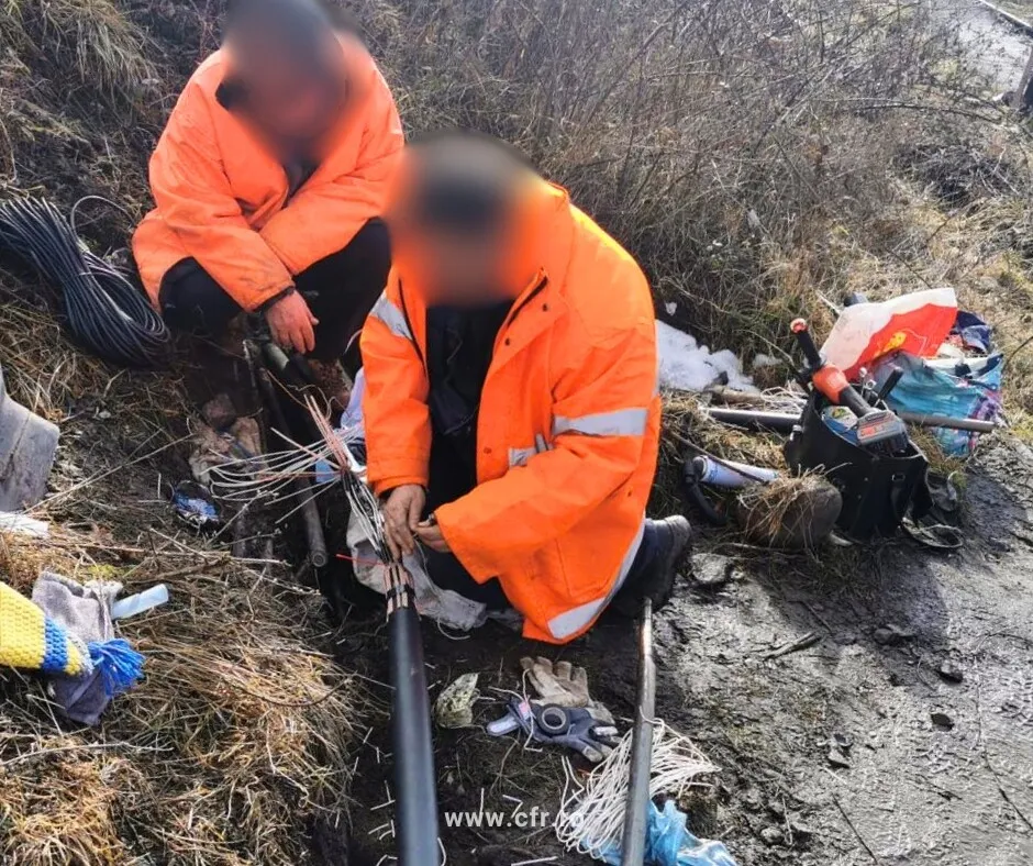 FOTO Acte de vandalism pe calea ferată au perturbat circulația trenurilor în mai multe zone din țară