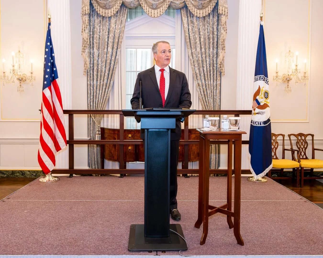 BREAKING Noul ambasador al SUA la București a depus jurământul: Este susținut puternic de către Donald Trump