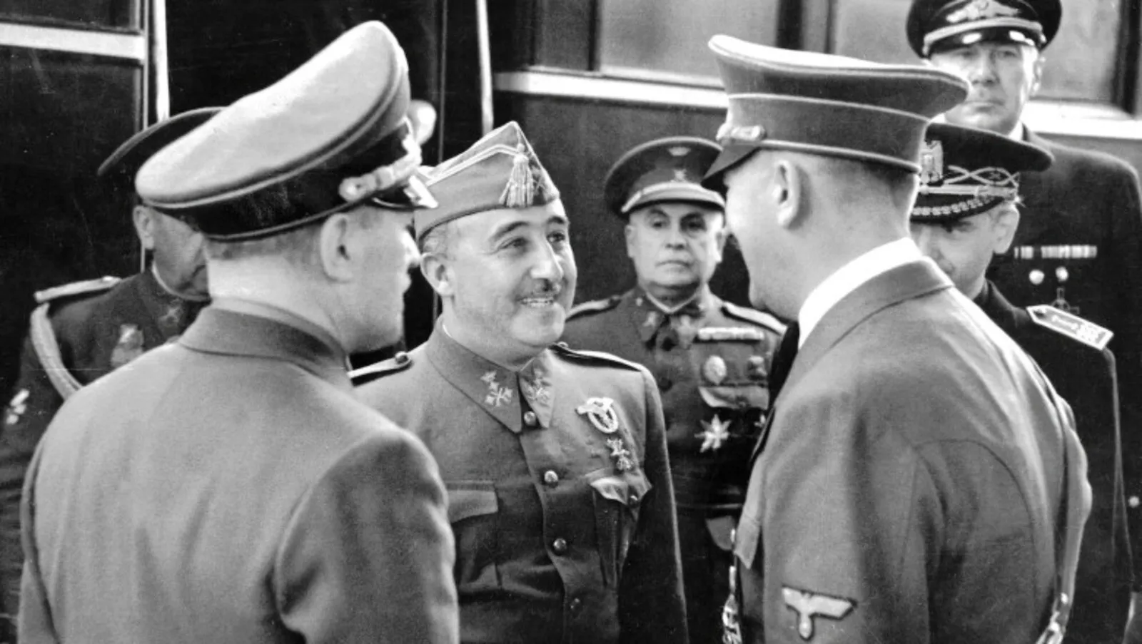 Spania sub dictatura militară a lui Franco: Regimul autoritar, războiul civil și și tranziția dificilă spre democrație
