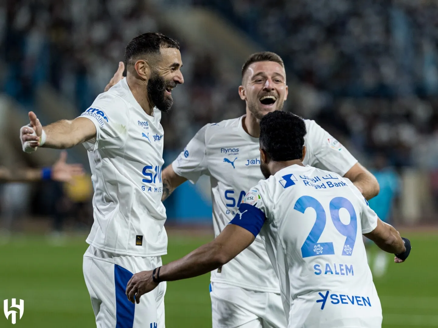 Marius Şumudică nu i-a făcut față lui Benzema. Francezul, hat-trick în debutul său la Al-Hilal