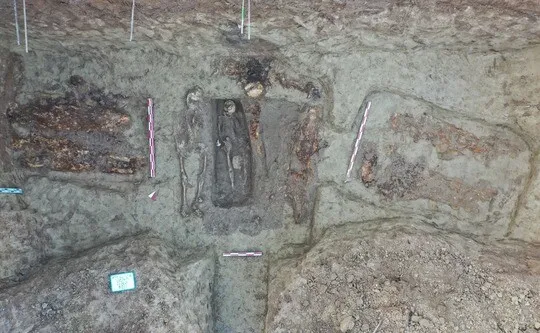 Morminte romane descoperite în zona Spitalului de Boli Infecţioase Constanţa. Primarul acuză că se întârzie lucrările