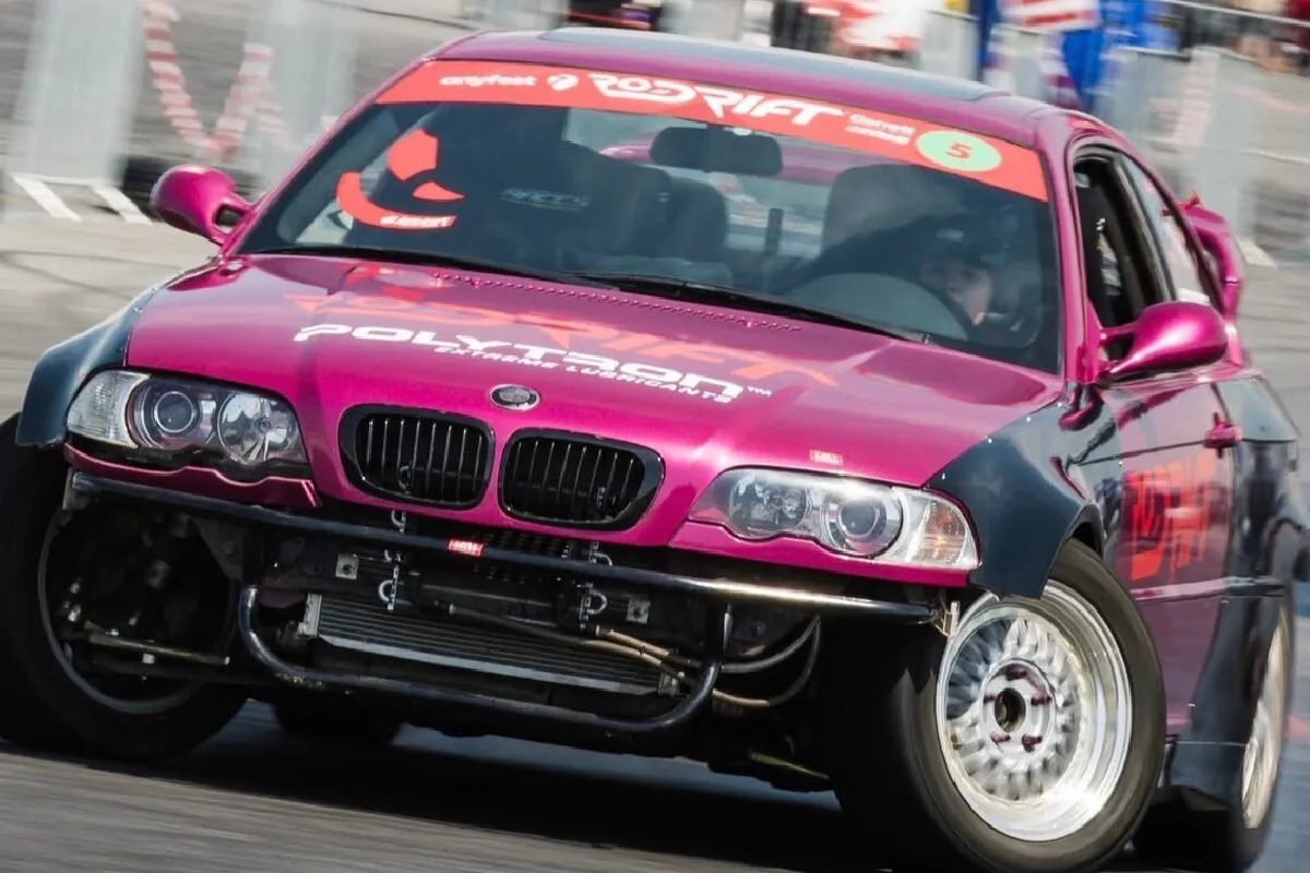 La doar 13 ani, Adelina Ionescu face spectacol în Campionatul Național de Drift