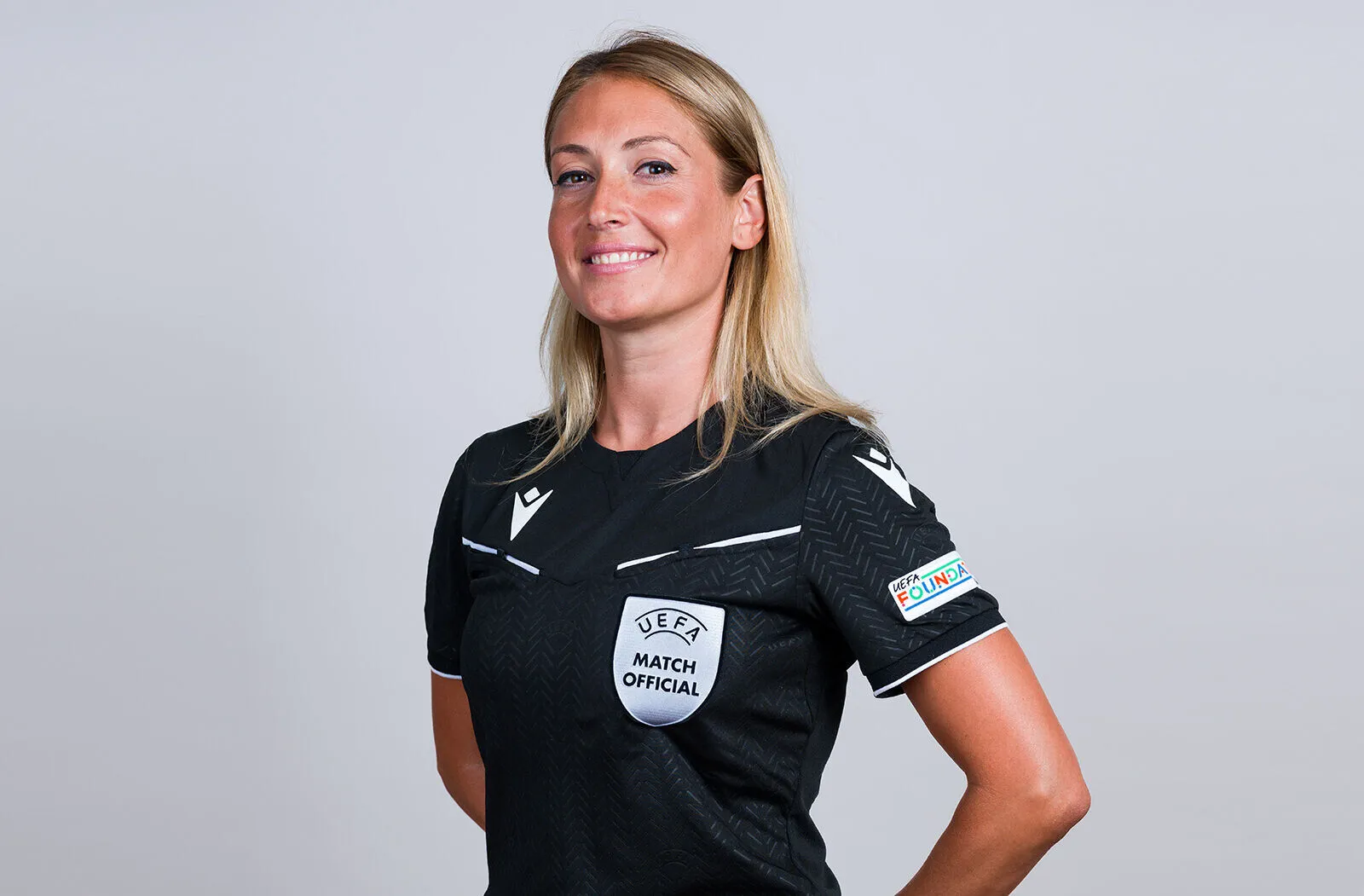 Alina Peşu arbitrează meciul Franţa – Polonia din preliminariile CM 2027