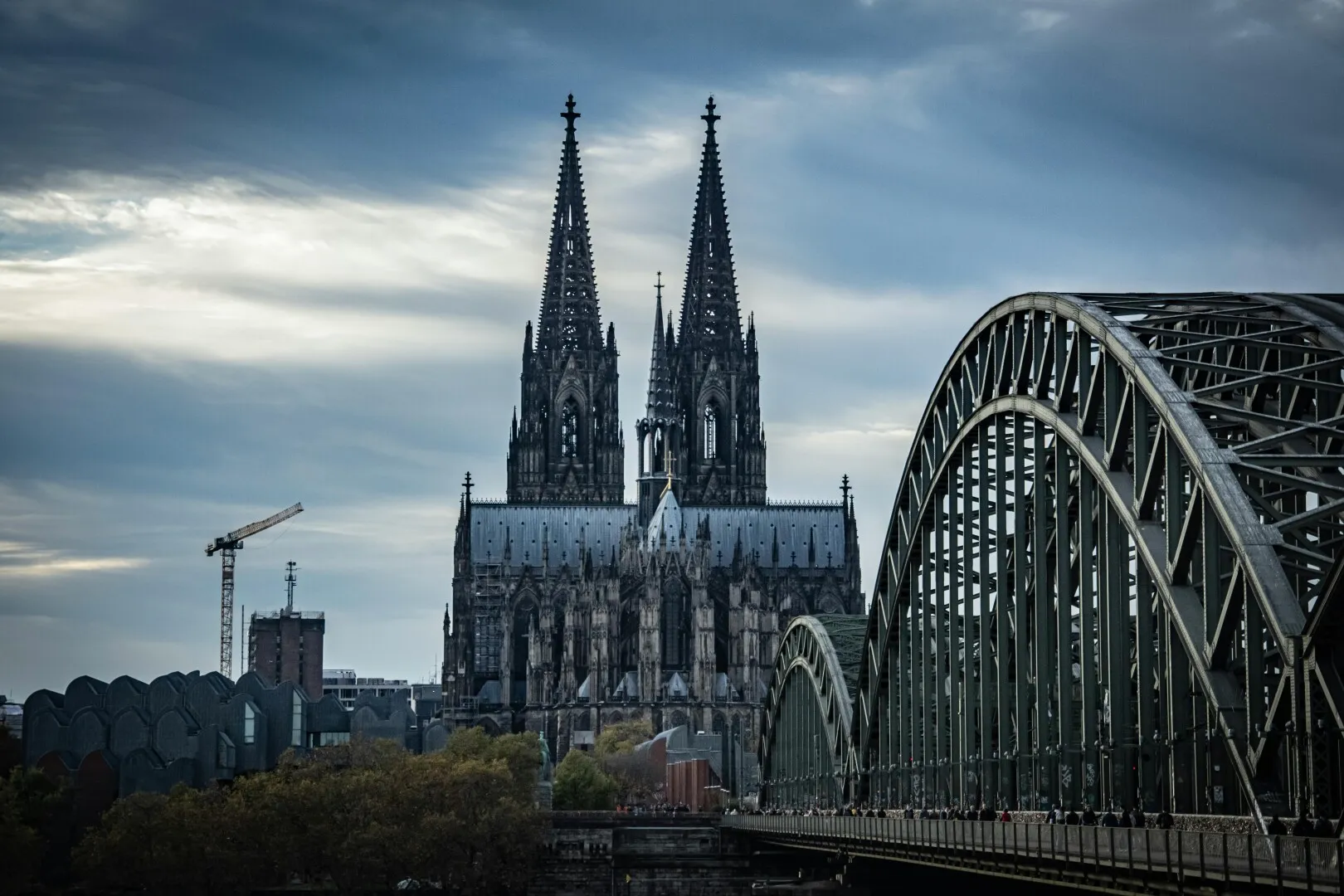 Catedrala din Koln va percepe taxă de intrare pentru turiști