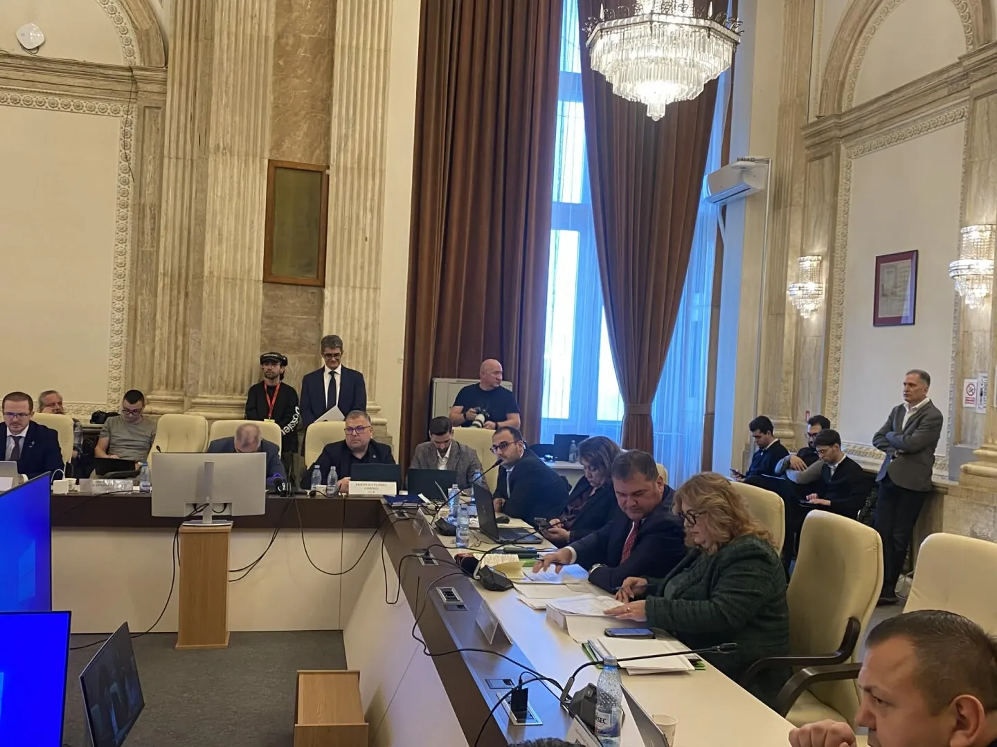 'Fisură' în Parlament! PSD, PNL, UDMR au făcut front comun - USR, acuzat că se comportă ca și cum ar fi în afara Coaliției