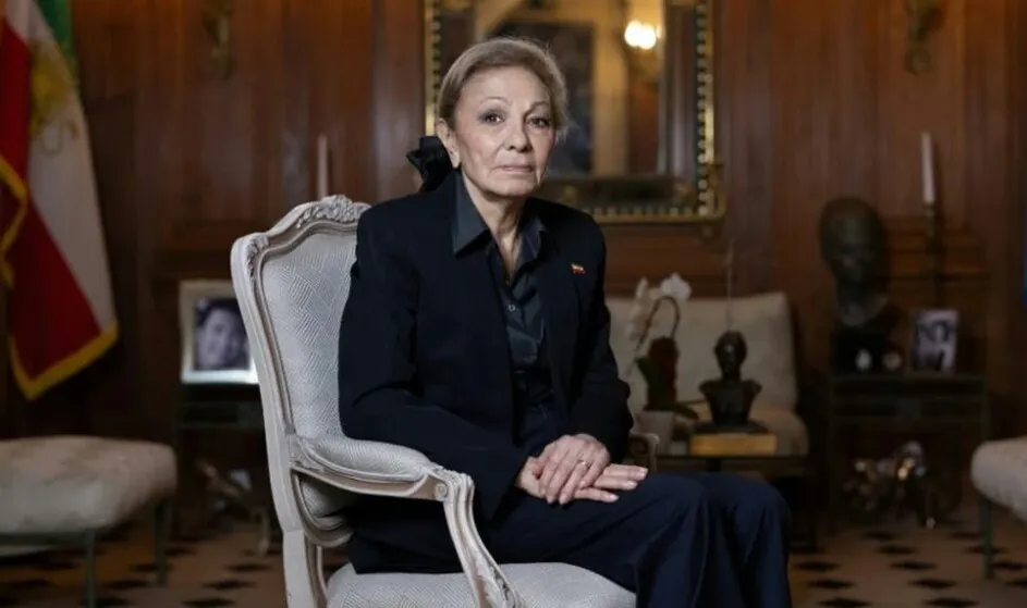 Avertismentul ultimei regine a Iranului: Moartea lui Ali Khamenei nu va duce automat la sfârșitul regimului iranian