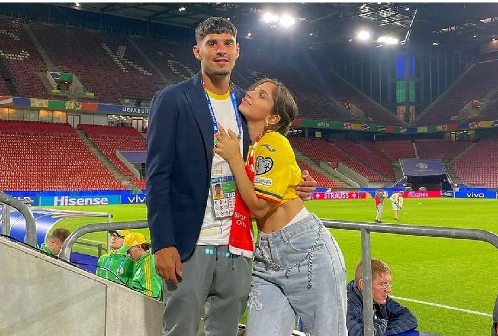 Momente de panică pentru Florinel Coman. Familia fotbalistului, blocată în Qatar: 'Un spațiu periculos din care ne străduim să evadăm'