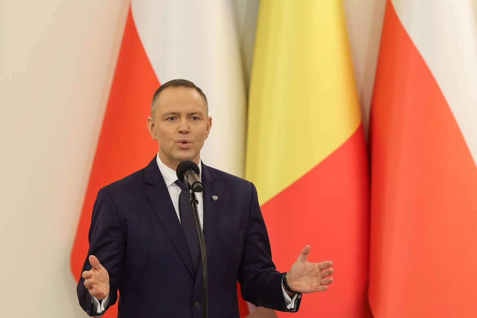 Preşedintele naţionalist al Poloniei se opune prin veto programului european de finanţare SAFE