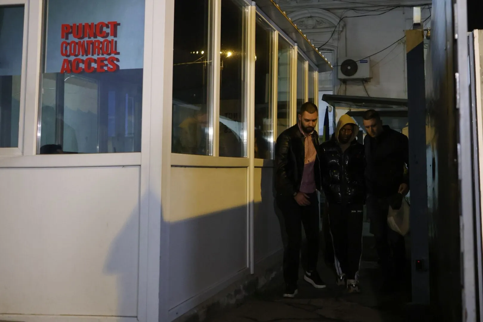 Jucătorul Rapidului, care a lovit o femeie pe trecerea de pietoni, scapă de arestul preventiv: Va fi plasat sub control judiciar