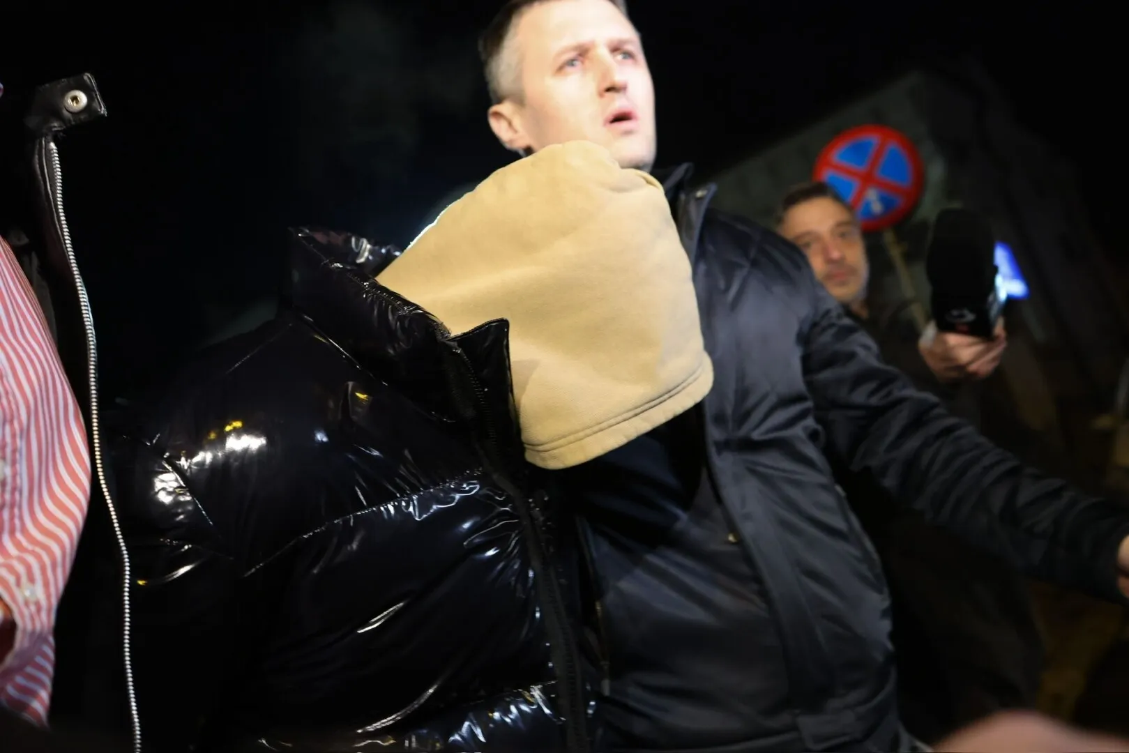 FOTO Fotbalistul de la Rapid, Keita Kader, reținut pentru 24 de ore: a lovit o femeie cu mașina și a fugit de la locul accidentului