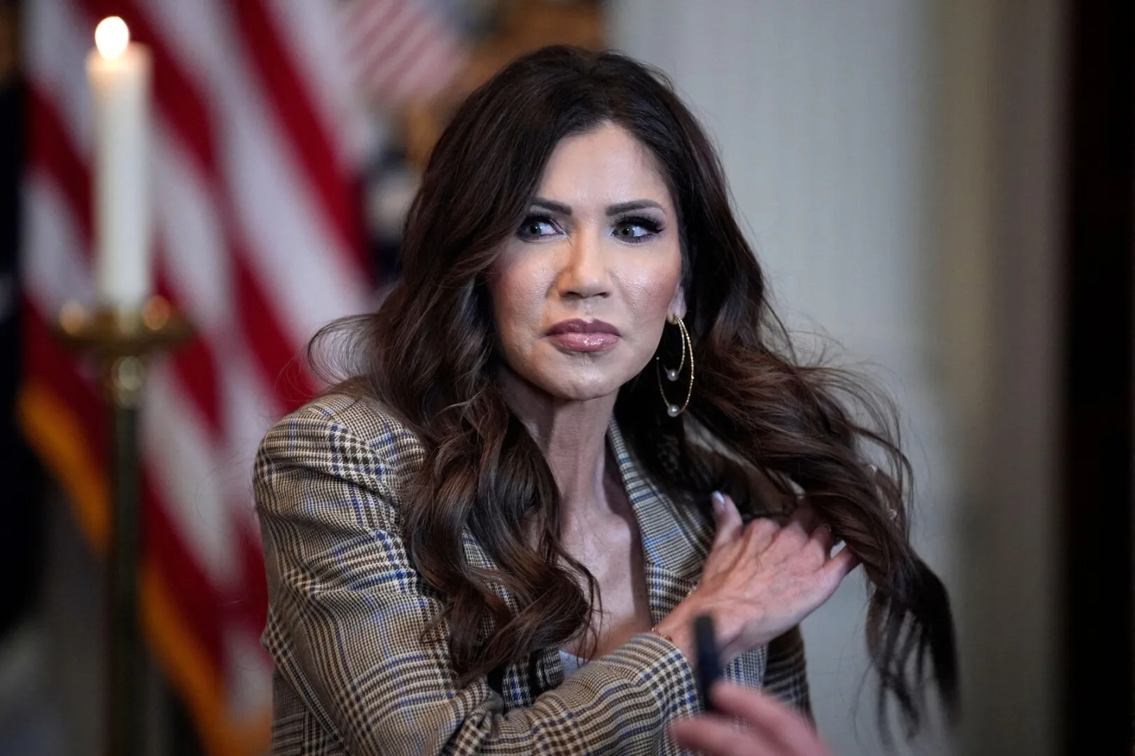 BREAKING Donald Trump anunță că o înlocuiește din funcție pe Kristi Noem, controversata secretară a Securității Interne din SUA