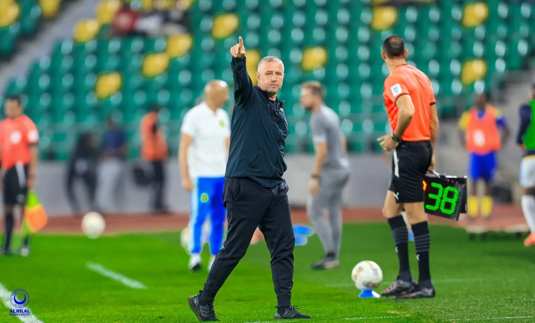 Echipa lui Laurențiu Reghecampf cere calificarea la 'masa verde'. Scandal uriaș în Liga Campionilor Africii