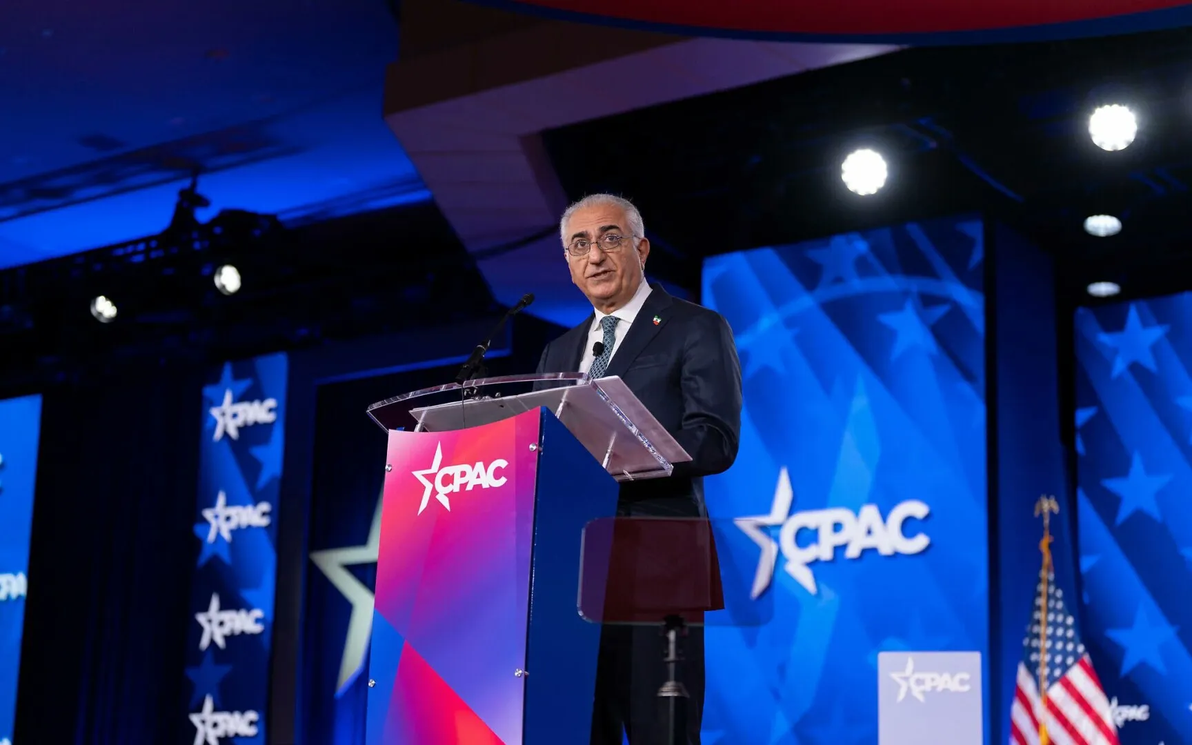 VIDEO Prințul moștenitor al Iranului lansează un avertisment dur: "Nu încheiați niciun acord cu actualii lideri ai țării. Sunt agenți ai haosului"