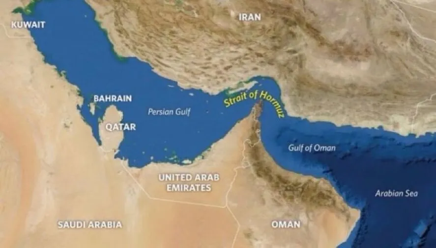 VIDEO Iranienii au început să tragă în navele din Strâmtoarea Hormuz: Este închis principalul robinet petrolier al lumii
