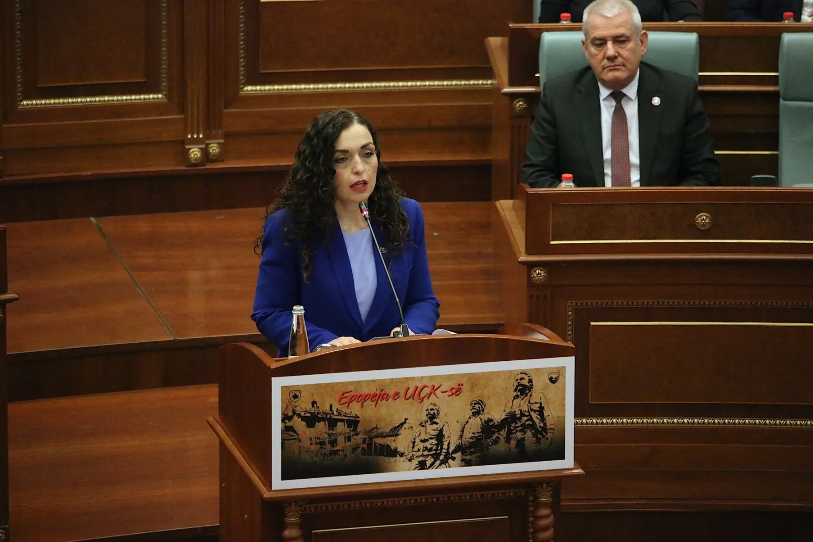 Președinta Kosovo Vjosa Osmani a dizolvat Parlamentul și a convocat alegeri anticipate