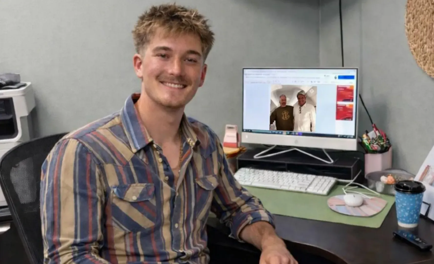 De ce acest alegător dezamăgit al lui Donald Trump petrece zilnic ore întregi cercetând dosarele Epstein