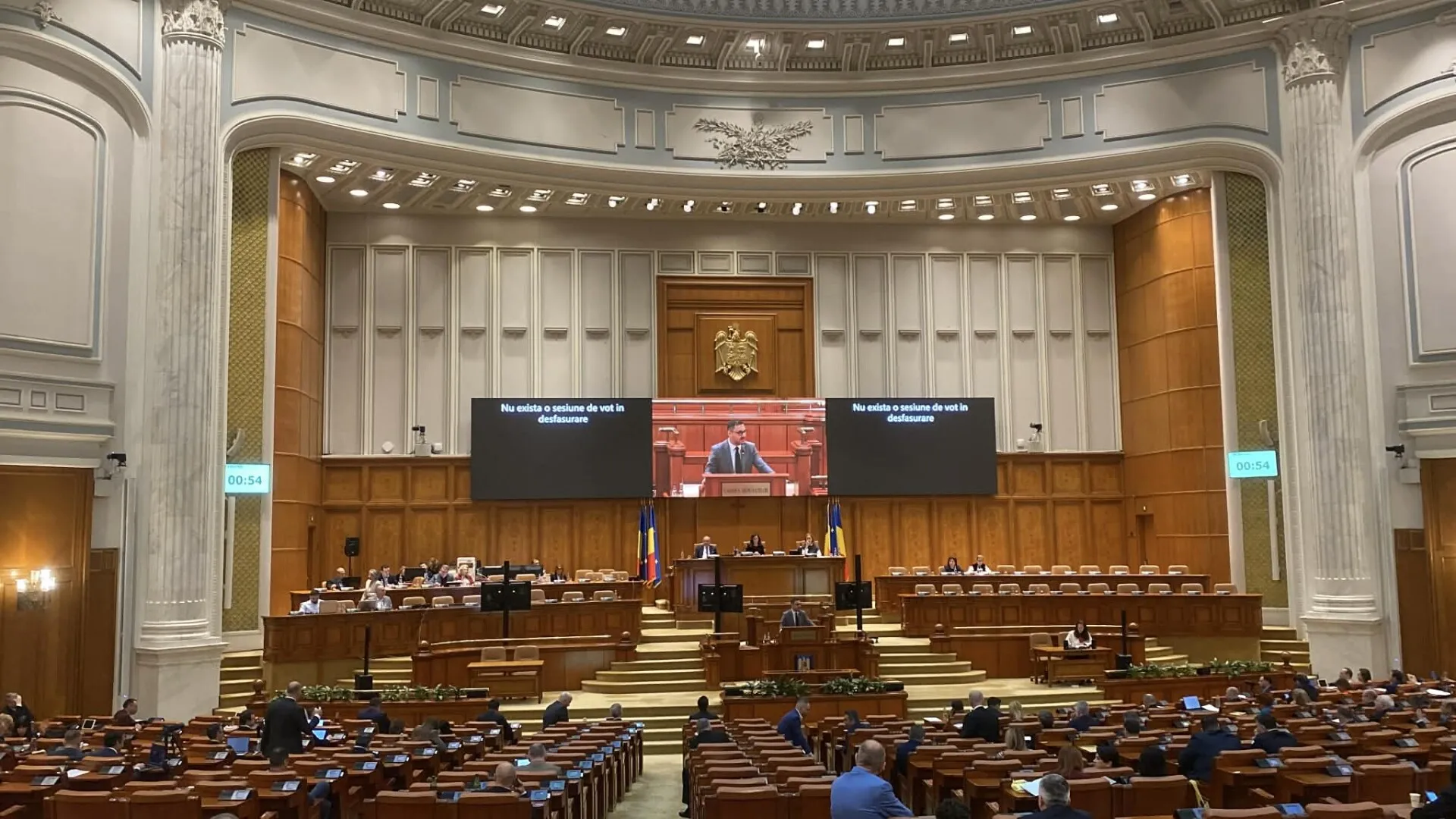VIDEO Scandal în Parlament! Dan Tanasă (AUR): 'Aplaudați cu banane în gură și în mână. Încă nu ne-am hotărât dacă USR este boală venerică sau boală mintală'