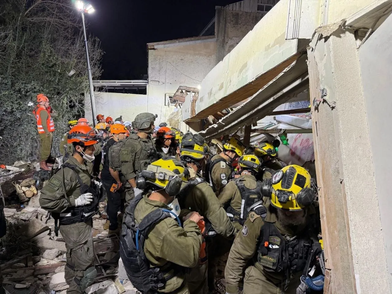 VIDEO Iranul dă o replică fulger și atacă puternic în Israel: Se trage din toate părțile, în timp ce se negociază un armistițiu