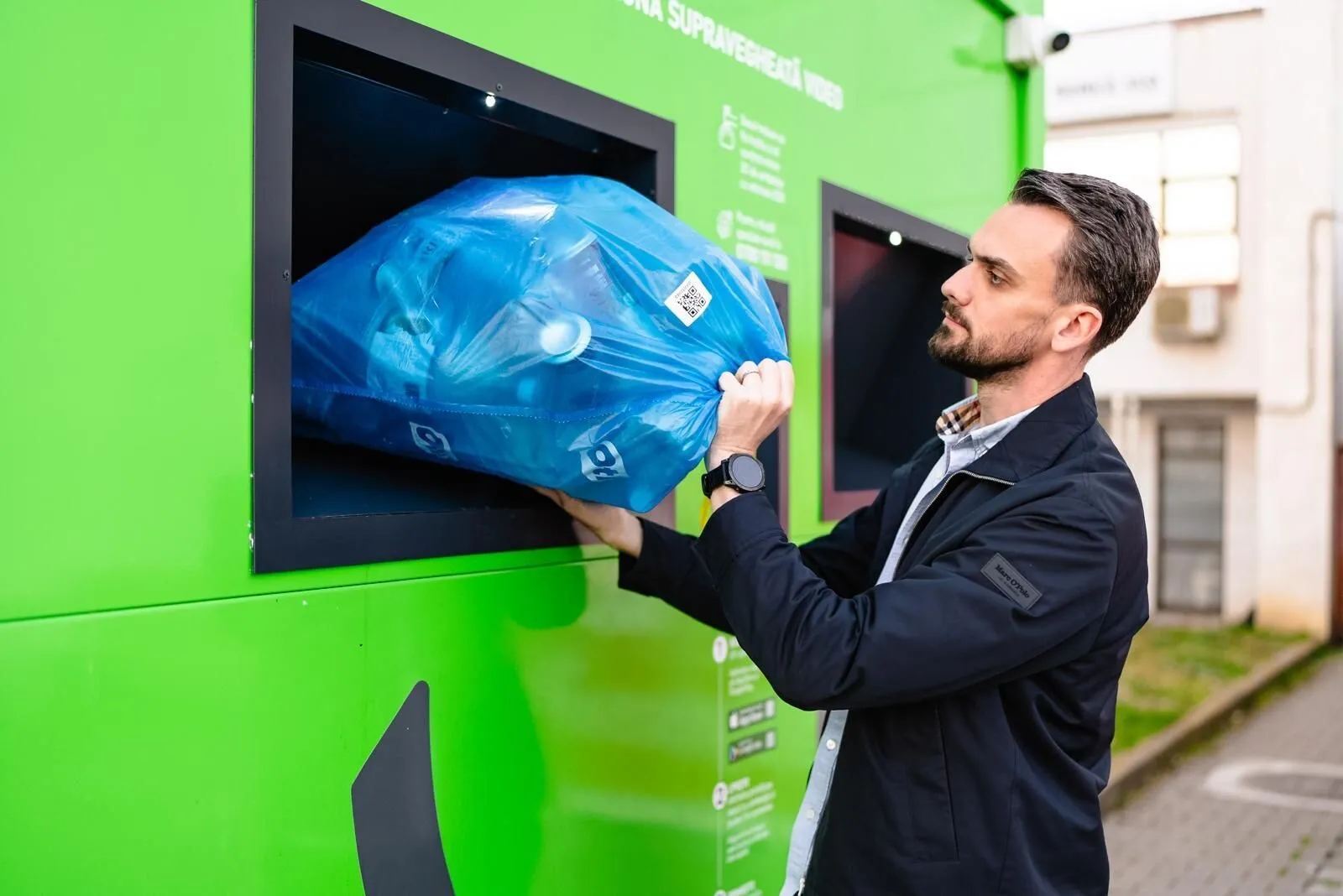 IZI, primul sistem din România care preia ambalajele cu sacul