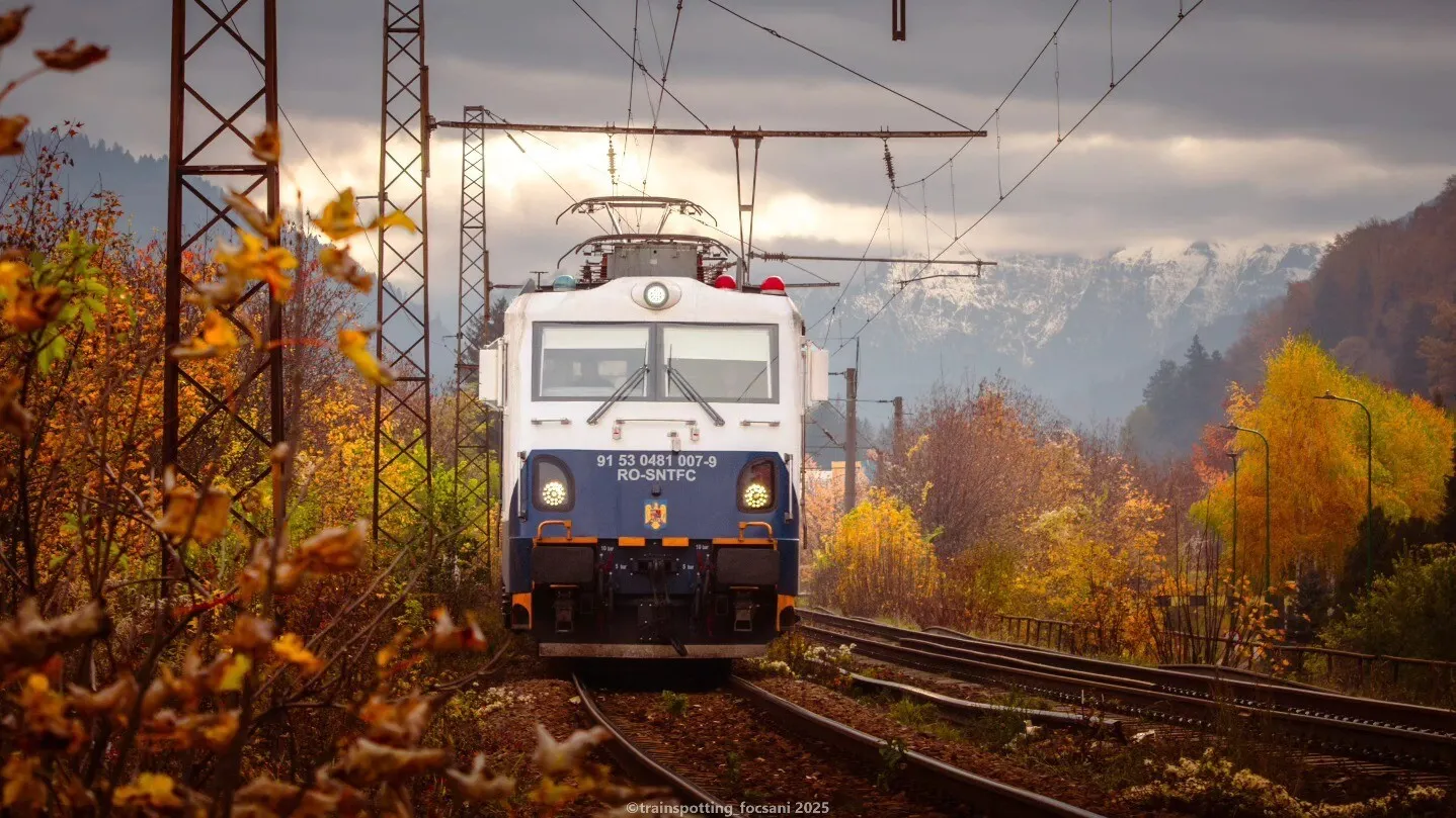 VIDEO Apar adevărați ”bolizi pe drumul de fier al României”: Fiecare are în spate o poveste extrem de interesantă