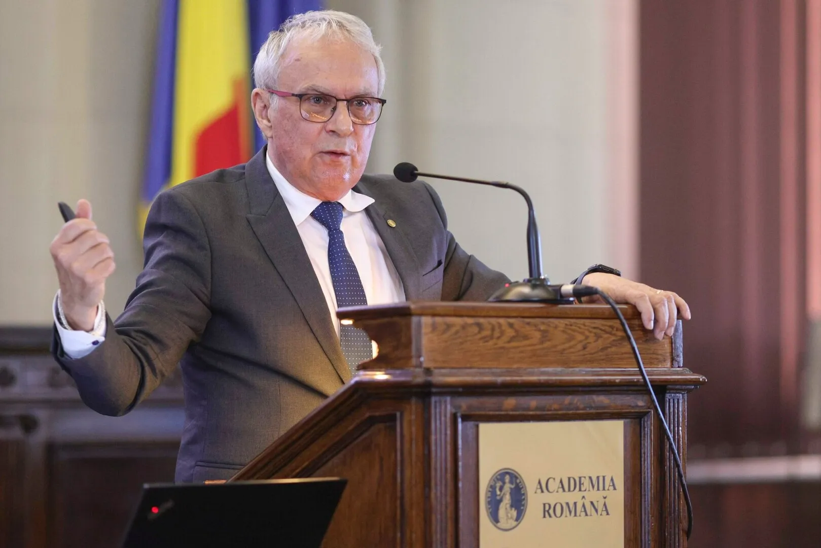 Marius Andruh: Îmi doresc ca Academia Română să îşi păstreze rolul pe care îl are în societatea românească