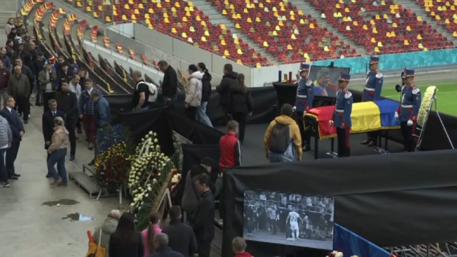 Dumitru Dragomir și Daniel Pancu, omagiu pentru Mircea Lucescu