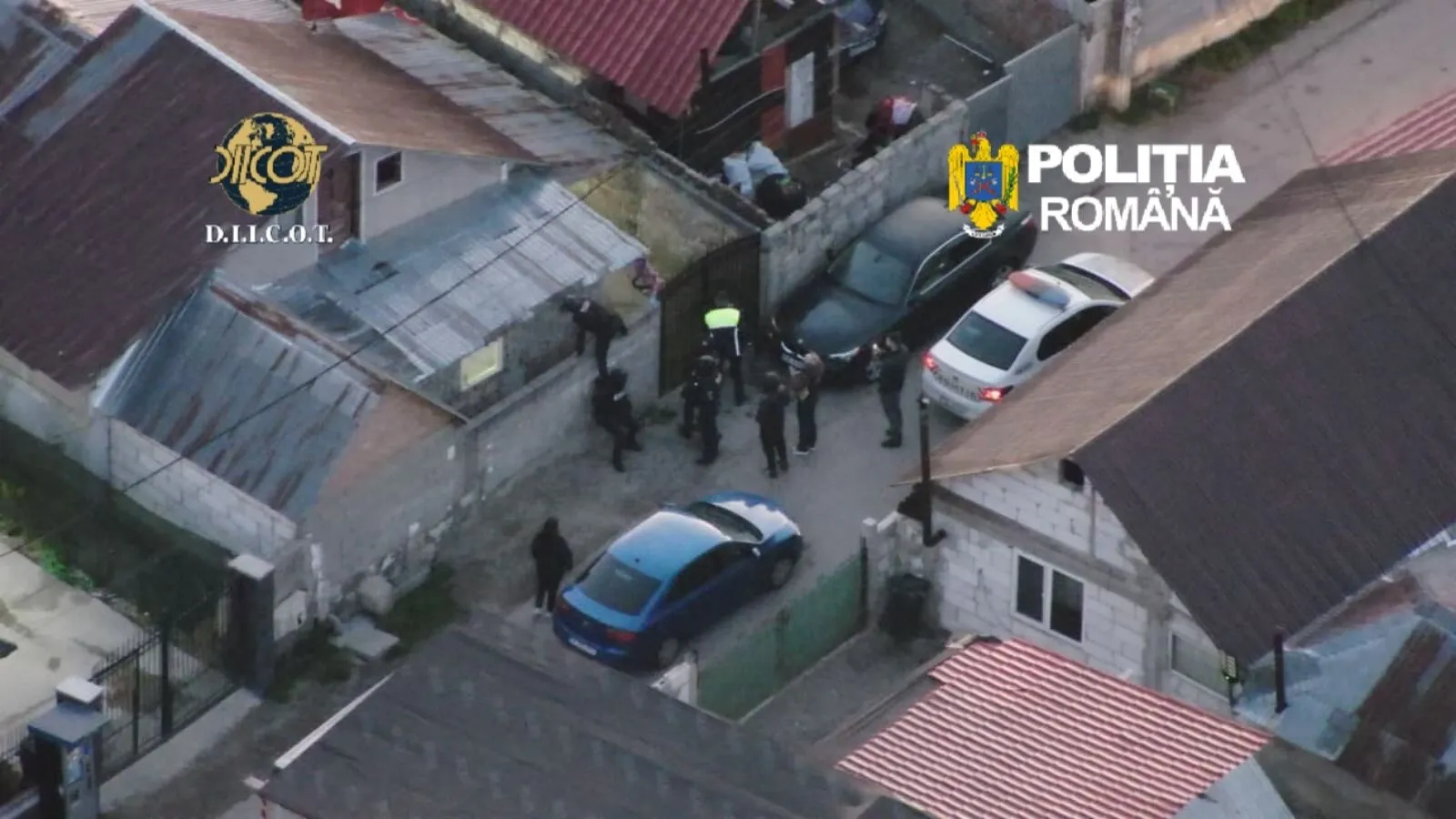 FOTO-VIDEO Percheziţii de amploare în patru judeţe şi în București: Proxeneți filați din "aer". Tinere exploatate sexual în ţări din Vestul Europei