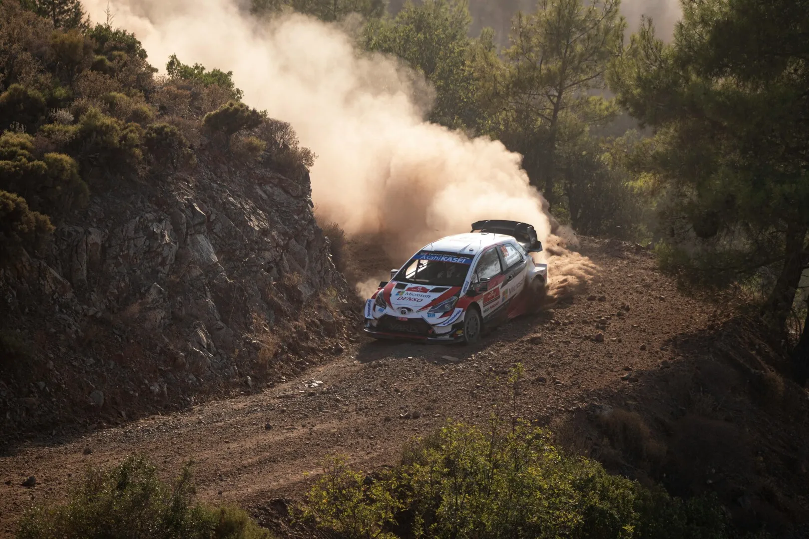 Furtuna 'Thérèse' schimbă traseul raliului din Insulele Canare