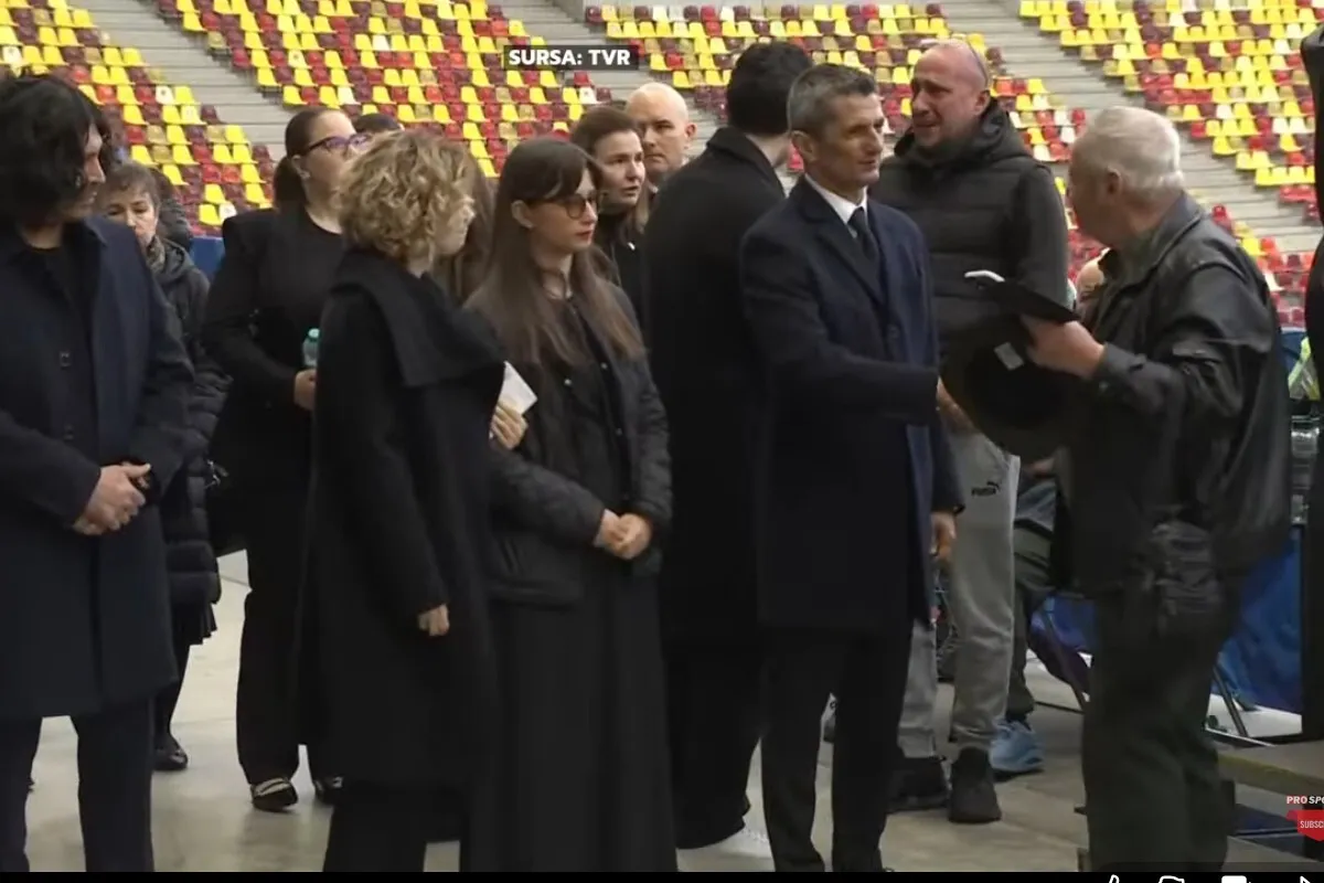 Mihai Stoica, aplaudă gestul lui Răzvan Lucescu de la la priveghi: Ne întrebam cu toţii de unde are resurse