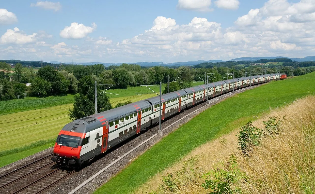 Vacanță gratis în Europa: cine prinde biletul de tren în 2026 și câte locuri sunt puse la bătaie