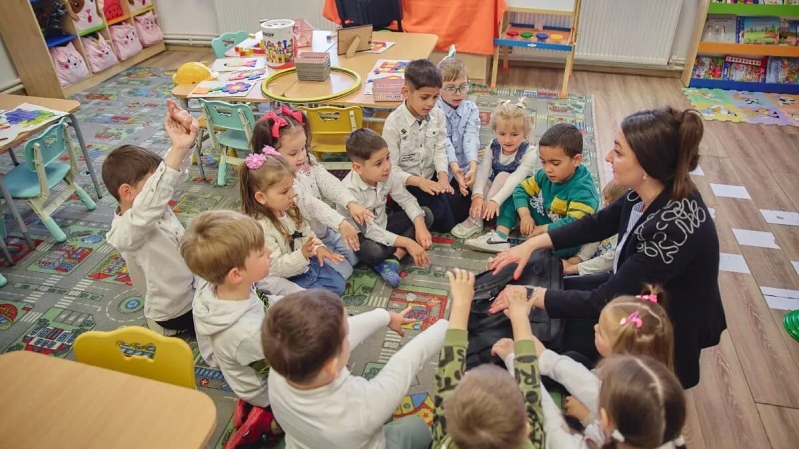 [P]Grădinițele din comunități vulnerabile pot intra în programul „Start în educație”. Înscrierile continuă în toată țara